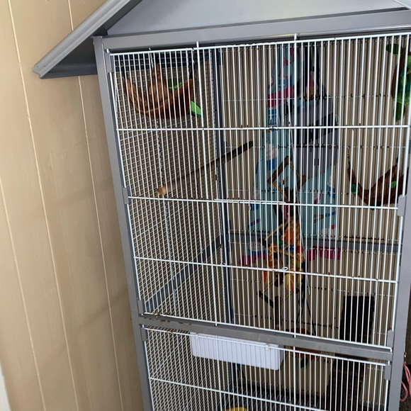 Bird “House” - Picture 1 of 5
